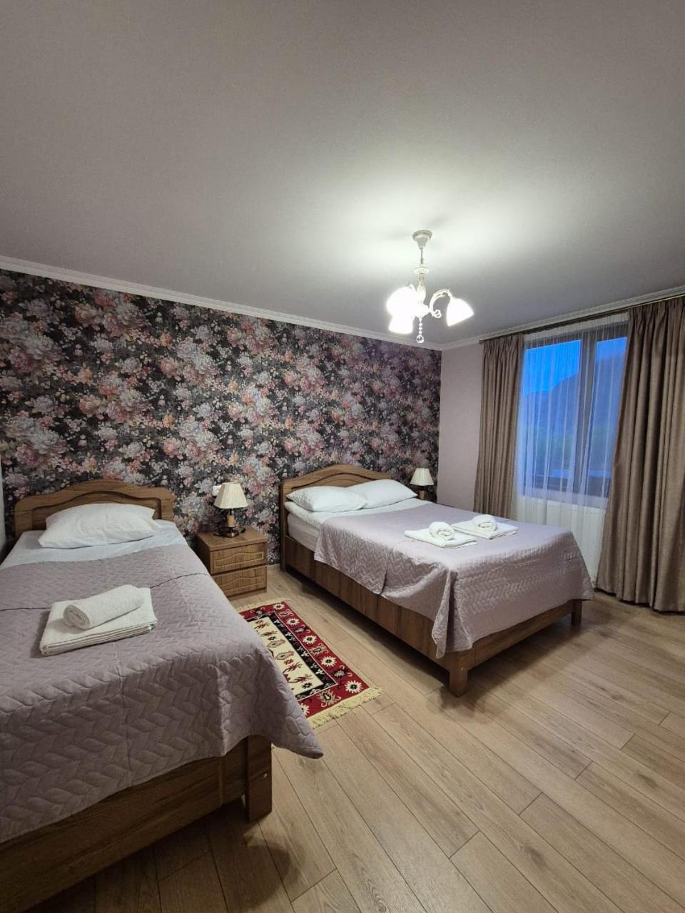 Nq Guest House Kazbegi Exterior foto